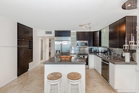 Condominio en alquiler en Miami Beach, Florida, 1 dormitorio, 89.19 m2 № 1799145 - foto 8