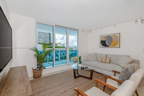 Condo in Miami Beach, Florida, 1 bedroom  № 1799145 - photo 5