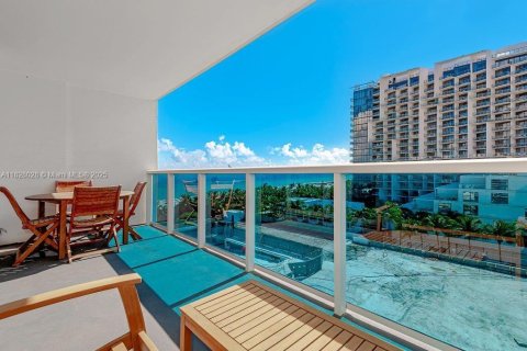 Condo in Miami Beach, Florida, 1 bedroom  № 1799145 - photo 24