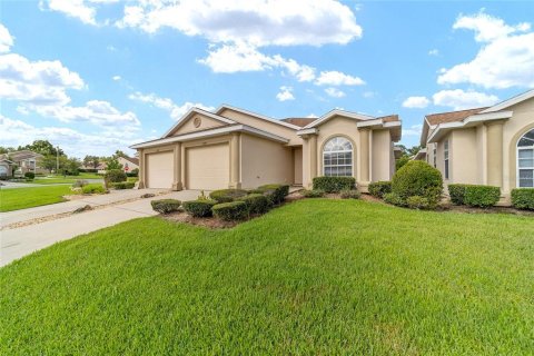 House in Ocala, Florida 2 bedrooms, 124.21 sq.m. № 1901408 - photo 3