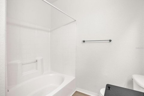 Condo in Altamonte Springs, Florida, 3 bedrooms  № 2101728 - photo 18