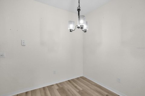 Condo in Altamonte Springs, Florida, 3 bedrooms  № 2101728 - photo 12