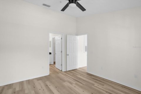 Condo in Altamonte Springs, Florida, 3 bedrooms  № 2101728 - photo 16