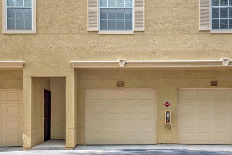 Condo in Altamonte Springs, Florida, 3 bedrooms  № 2101728 - photo 3
