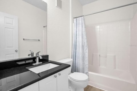Condo in Altamonte Springs, Florida, 3 bedrooms  № 2101728 - photo 21