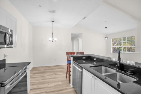 Condo in Altamonte Springs, Florida, 3 bedrooms  № 2101728 - photo 8