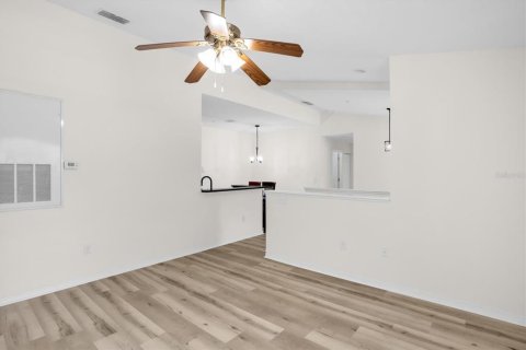 Condo in Altamonte Springs, Florida, 3 bedrooms  № 2101728 - photo 5