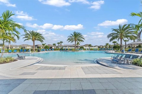 Casa en venta en Kissimmee, Florida, 4 dormitorios, 264.96 m2 № 2080481 - foto 4