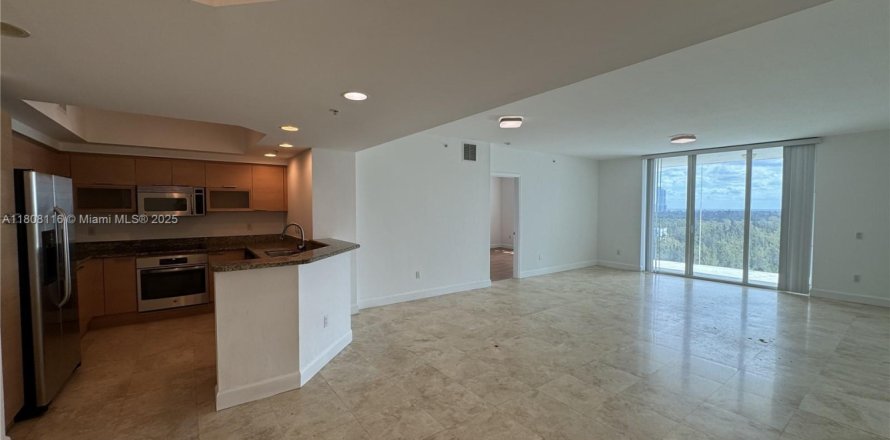 Condo in North Miami, Florida, 2 bedrooms № 1959699