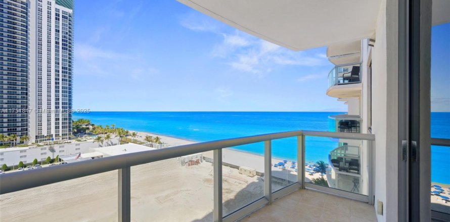 Condo in Sunny Isles Beach, Florida, 1 bedroom  № 1867496