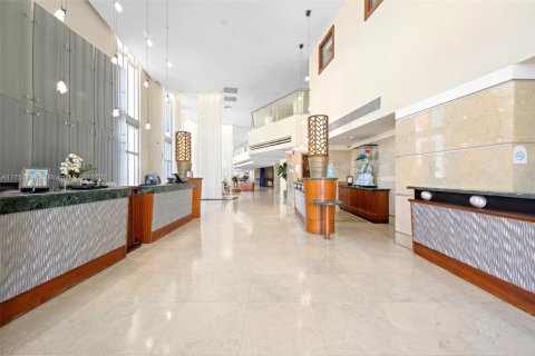 Condo in Sunny Isles Beach, Florida, 1 bedroom  № 1867496 - photo 16