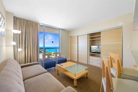 Condo in Sunny Isles Beach, Florida, 1 bedroom  № 1867496 - photo 2