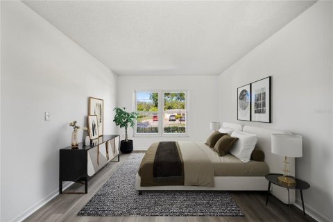 Condo in Temple Terrace, Florida, 2 bedrooms  № 1791608 - photo 11