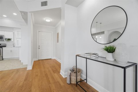Copropriété à vendre à Tampa, Floride: 2 chambres, 138.24 m2 № 2239637 - photo 2