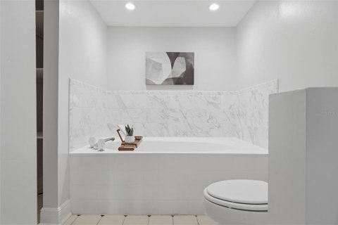 Copropriété à vendre à Tampa, Floride: 2 chambres, 138.24 m2 № 2239637 - photo 19