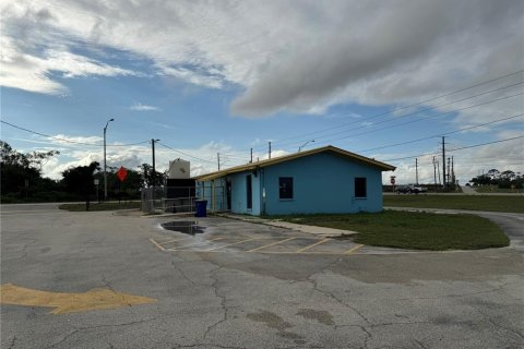 Commercial property in Lake Placid, Florida 148.36 sq.m. № 1686930 - photo 19