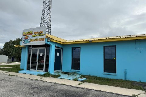 Commercial property in Lake Placid, Florida 148.36 sq.m. № 1686930 - photo 1