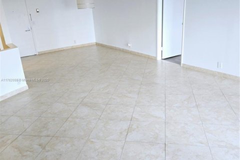 Купить кондоминиум в Авентура, Флорида 1 спальня, 102.56м2, № 1715574 - фото 14