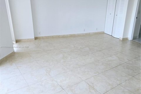 Купить кондоминиум в Авентура, Флорида 1 спальня, 102.56м2, № 1715574 - фото 6