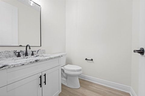 Casa en venta en Weeki Wachee, Florida, 4 dormitorios, 313.82 m2 № 2206472 - foto 24