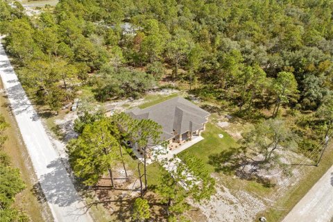 Casa en venta en Weeki Wachee, Florida, 4 dormitorios, 313.82 m2 № 2206472 - foto 26