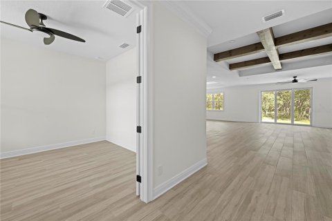 Casa en venta en Weeki Wachee, Florida, 4 dormitorios, 313.82 m2 № 2206472 - foto 20