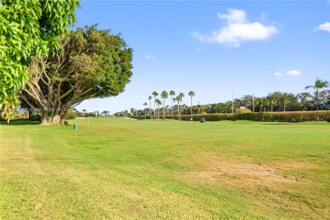 Купить кондоминиум в Пемброк-Пайнс, Флорида 1 спальня, 83.61м2, № 1971606 - фото 24