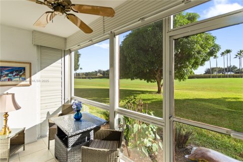 Купить кондоминиум в Пемброк-Пайнс, Флорида 1 спальня, 83.61м2, № 1971606 - фото 22