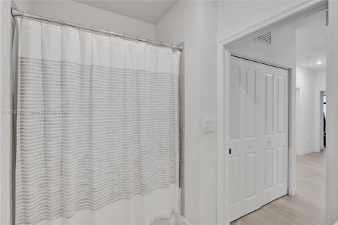 Купить виллу или дом в Майами, Флорида 3 спальни, 161.28м2, № 1684336 - фото 30