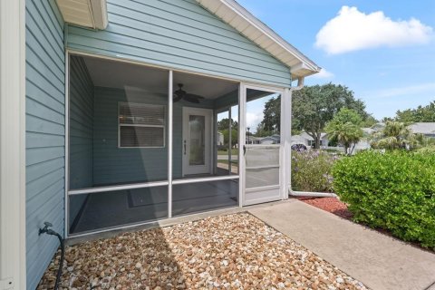 House in The Villages, Florida 2 bedrooms, 104.14 sq.m. № 1831793 - photo 5