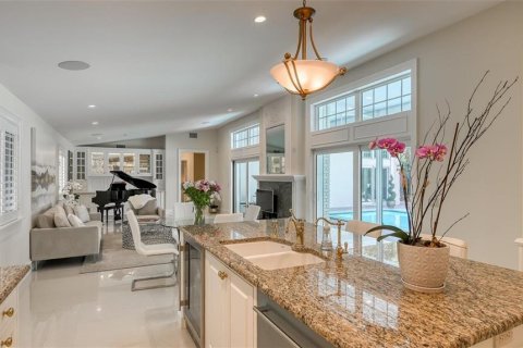 House in Sarasota, Florida 4 bedrooms, 320.88 sq.m. № 1689619 - photo 26