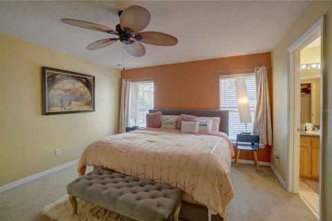 House in Davenport, Florida 4 bedrooms, 154.12 sq.m. № 1535520 - photo 14