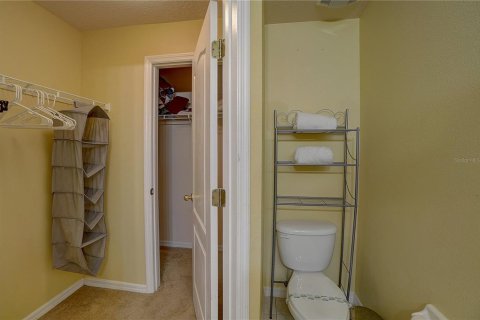 House in Davenport, Florida 4 bedrooms, 154.12 sq.m. № 1535520 - photo 16