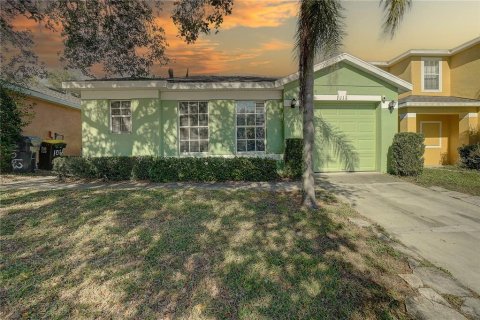 House in Davenport, Florida 4 bedrooms, 154.12 sq.m. № 1535520 - photo 1