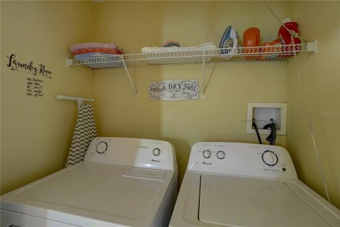 House in Davenport, Florida 4 bedrooms, 154.12 sq.m. № 1535520 - photo 24