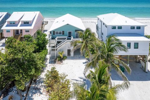 Casa en venta en Placida, Florida, 2 dormitorios, 116.87 m2 № 1856385 - foto 1