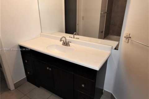 Copropriété à louer à Oakland Park, Floride: 1 chambre, 78.41 m2 № 1962918 - photo 10