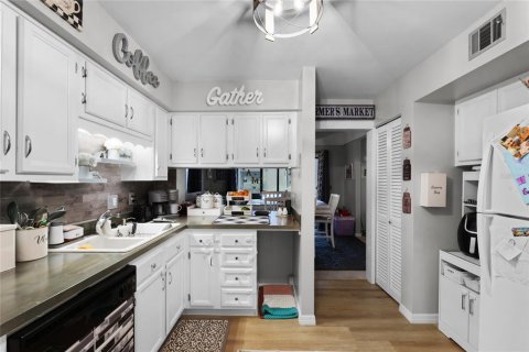 Copropriété à vendre à Orlando, Floride: 2 chambres, 121.52 m2 № 1553482 - photo 12