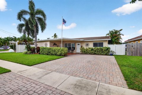 Casa en Dania Beach, Florida 2 dormitorios, 142.42 m2 № 2368483