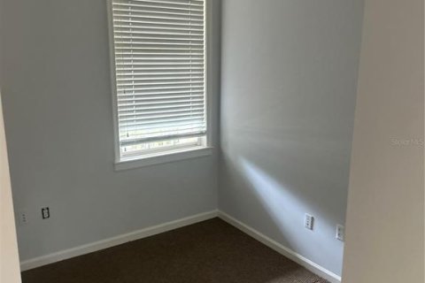 Immobilier commercial à louer à Gainesville, Floride: 147.25 m2 № 1918780 - photo 14