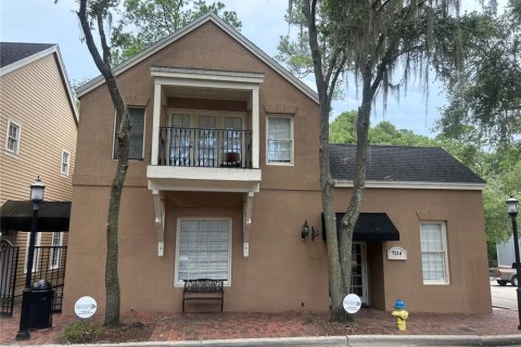 Propiedad comercial en alquiler en Gainesville, Florida, 147.25 m2 № 1918780 - foto 1