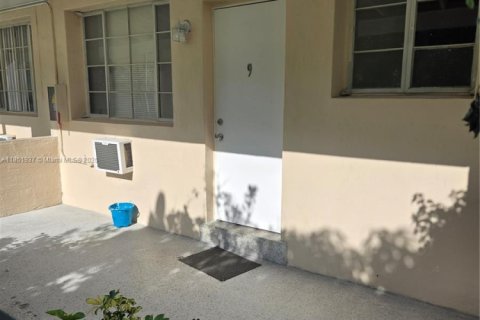 Apartamento en alquiler en Hollywood, Florida, 1 dormitorio, 57.69 m2 № 1871499 - foto 5
