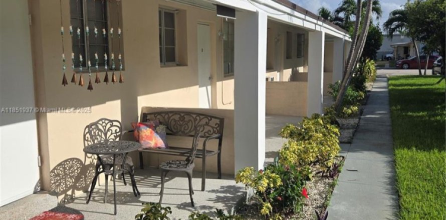 Apartamento en Hollywood, Florida 1 dormitorio, 57.69 m2 № 1871499