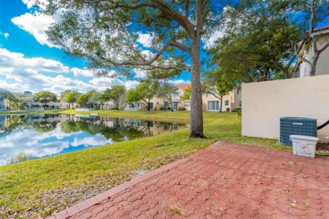 Купить таунхаус в Мирамар, Флорида 3 спальни, 185.99м2, № 2025367 - фото 25