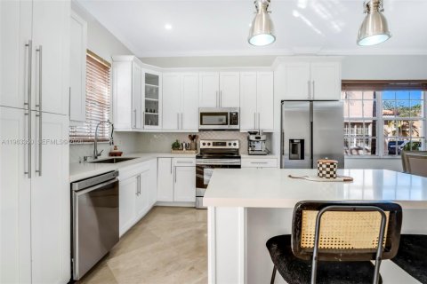 Купить таунхаус в Мирамар, Флорида 3 спальни, 185.99м2, № 2025367 - фото 4