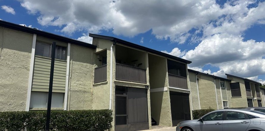Condo in Altamonte Springs, Florida, 2 bedrooms № 2165936