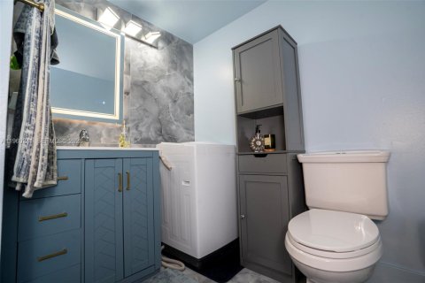 Condominio en venta en Hallandale Beach, Florida, 1 dormitorio, 76.92 m2 № 2020166 - foto 7