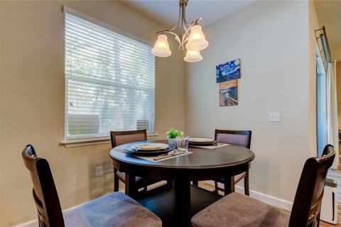 Townhouse in Tampa, Florida 3 bedrooms, 183.57 sq.m. № 1642517 - photo 22