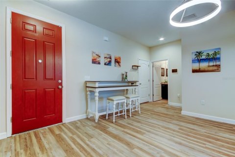 Townhouse in Tampa, Florida 3 bedrooms, 183.57 sq.m. № 1642517 - photo 9