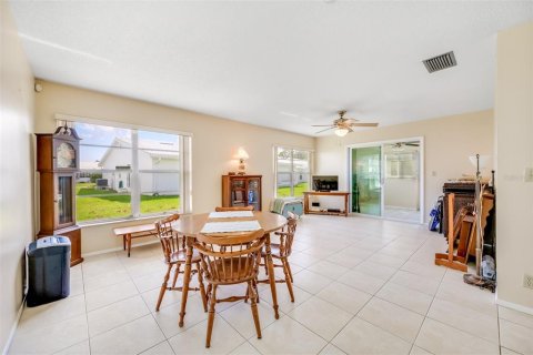 House in Pinellas Park, Florida 2 bedrooms, 145.86 sq.m. № 1402137 - photo 11